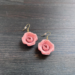 LA BELLA ROSA EARRINGS // MAUVE